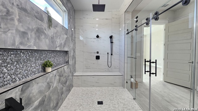 Image 21 of 46 For 699 James Way