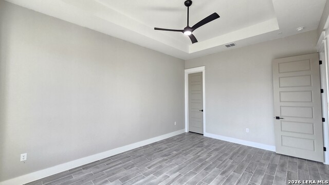 Image 28 of 46 For 699 James Way