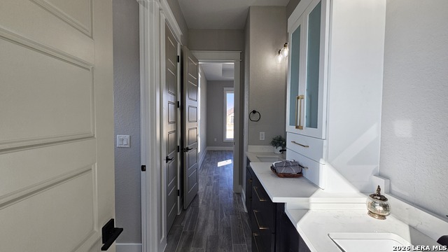 Image 32 of 46 For 699 James Way