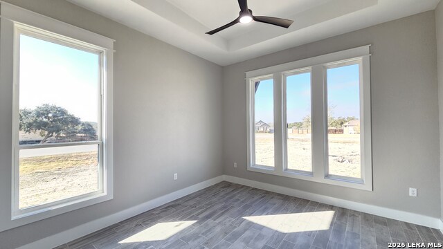 Image 36 of 46 For 699 James Way