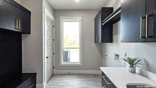 Image 37 of 46 For 699 James Way