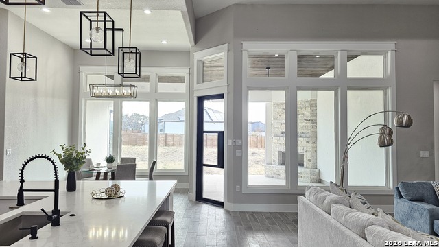 Image 9 of 46 For 699 James Way