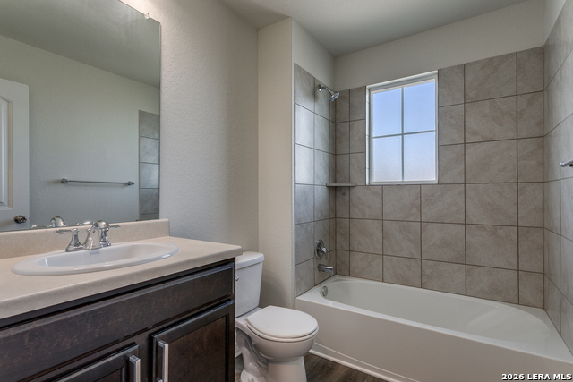 Listing photo id 17 for 2915 Sunset Bend