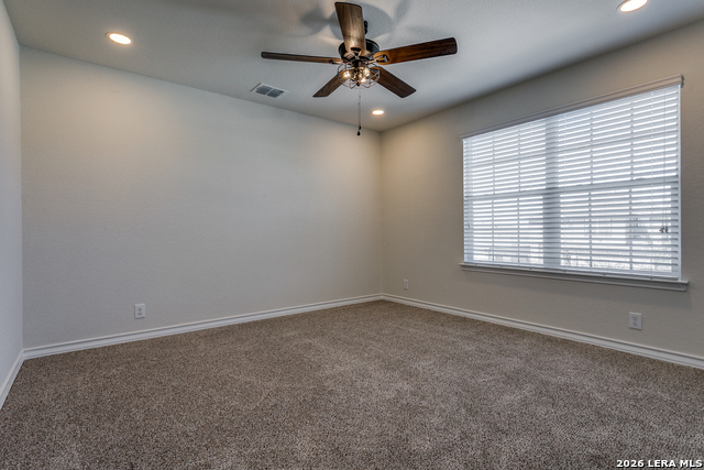 Listing photo id 18 for 2915 Sunset Bend