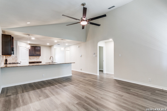 Listing photo id 23 for 2915 Sunset Bend