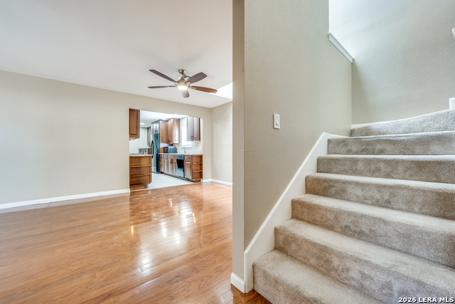 Image 15 of 25 For 201 Craig W Apt N