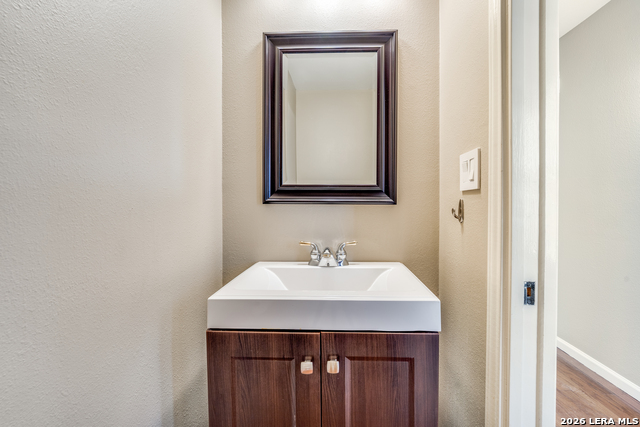 Image 17 of 25 For 201 Craig W Apt N