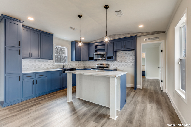 Image 10 of 25 For 23403 Hickory Pass