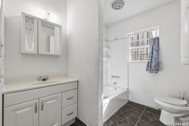 Image 12 of 50 For 17896 Pleasanton Rd