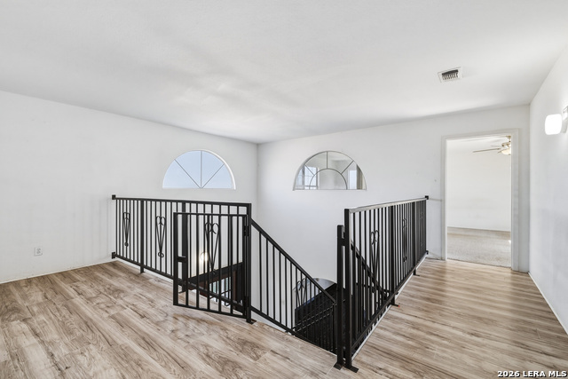 Image 14 of 50 For 17896 Pleasanton Rd