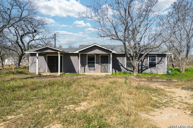 Image 22 of 50 For 17896 Pleasanton Rd