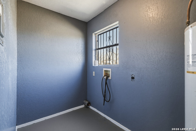 Image 30 of 50 For 17896 Pleasanton Rd