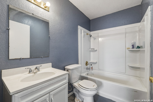 Image 32 of 50 For 17896 Pleasanton Rd