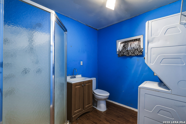 Image 40 of 50 For 17896 Pleasanton Rd