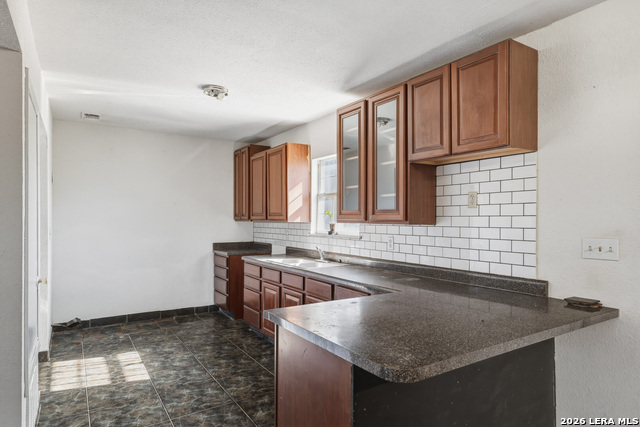 Image 9 of 50 For 17896 Pleasanton Rd