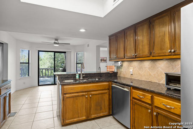 Image 11 of 35 For 28417 Royal Ascot