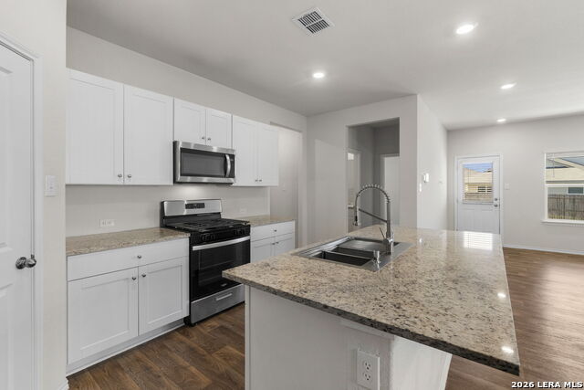 Image 5 of 29 For 4021 Lilac Path