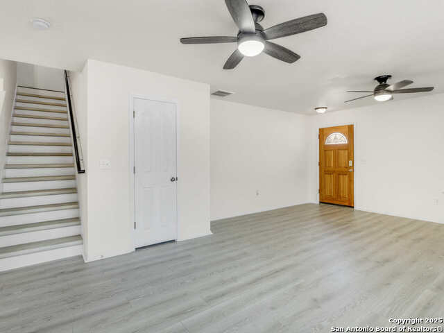 Image 5 of 26 For 11018 Dublin Field