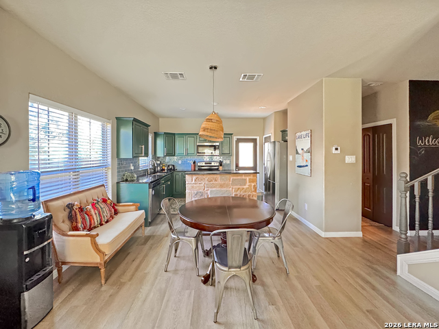 Image 10 of 37 For 1009 Eagle Flight Dr