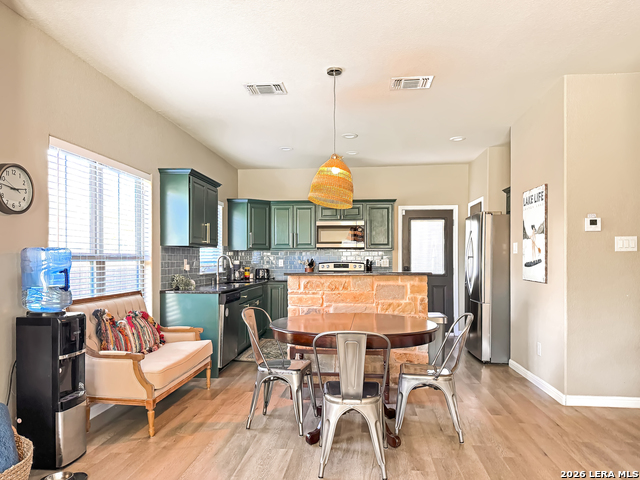 Image 11 of 37 For 1009 Eagle Flight Dr