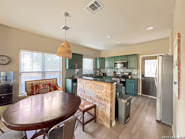 Image 13 of 37 For 1009 Eagle Flight Dr