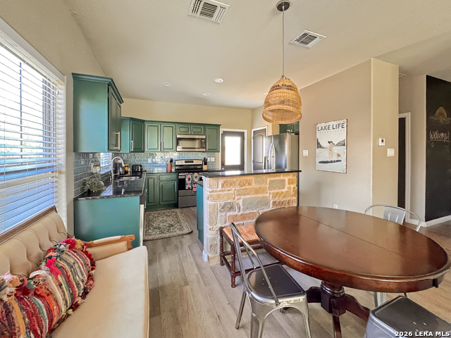 Image 14 of 37 For 1009 Eagle Flight Dr