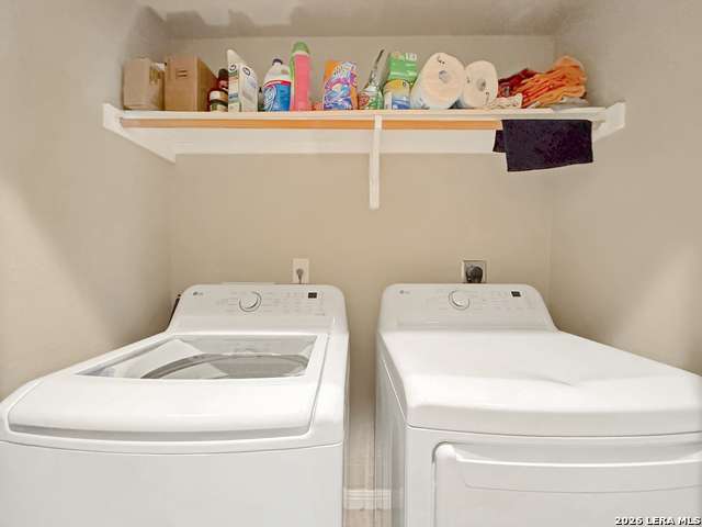 Image 21 of 37 For 1009 Eagle Flight Dr