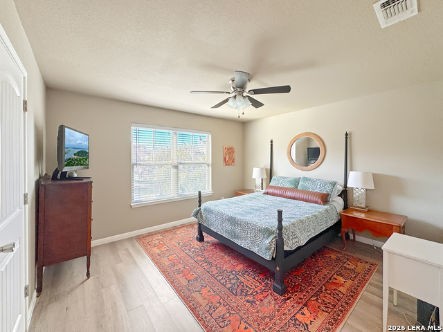 Image 25 of 37 For 1009 Eagle Flight Dr