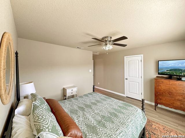 Image 26 of 37 For 1009 Eagle Flight Dr