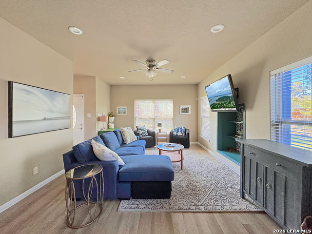 Image 8 of 37 For 1009 Eagle Flight Dr