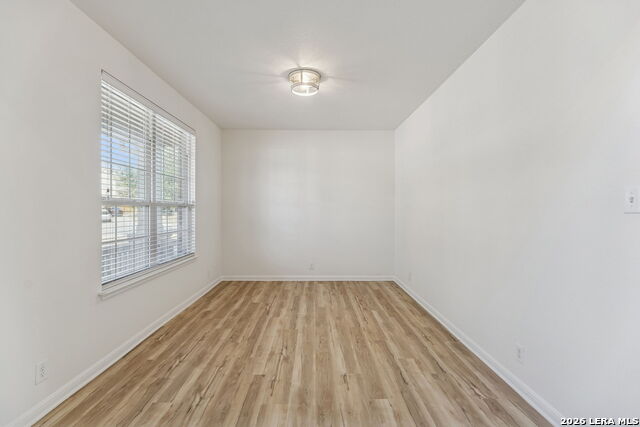 Image 7 of 43 For 13530 Ashmont Terrace