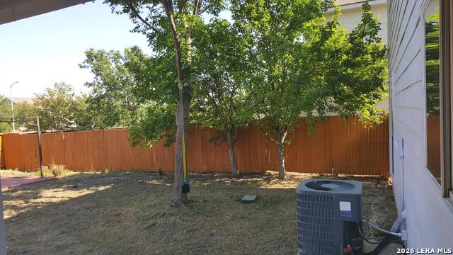 Image 16 of 23 For 10822 Rindle