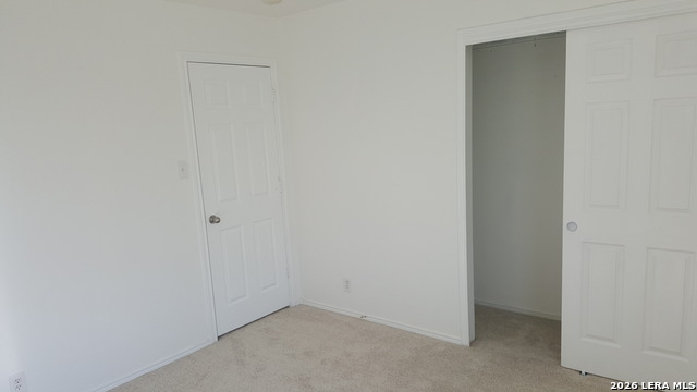 Image 4 of 23 For 10822 Rindle