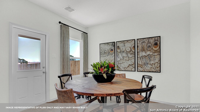 Image 14 of 40 For 334 Boatman Cove