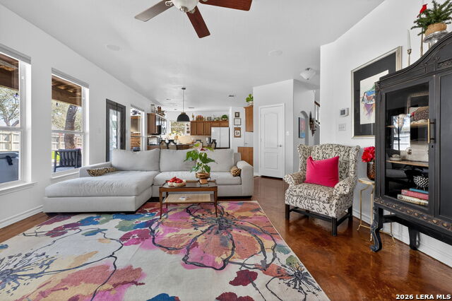 Image 10 of 50 For 26002 Meadowlark Bay