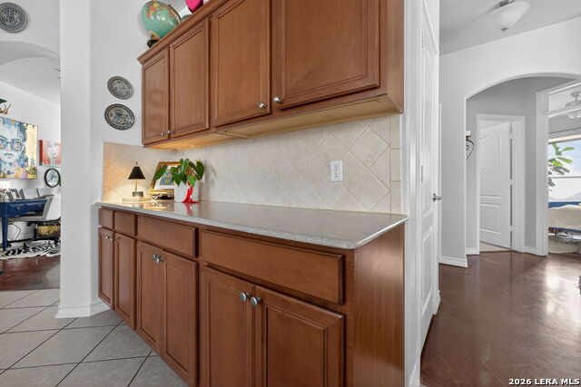 Image 17 of 50 For 26002 Meadowlark Bay