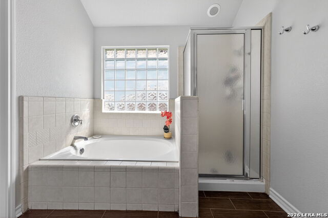 Image 24 of 50 For 26002 Meadowlark Bay