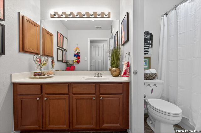 Image 31 of 50 For 26002 Meadowlark Bay