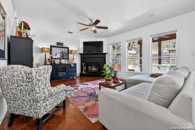 Image 8 of 50 For 26002 Meadowlark Bay