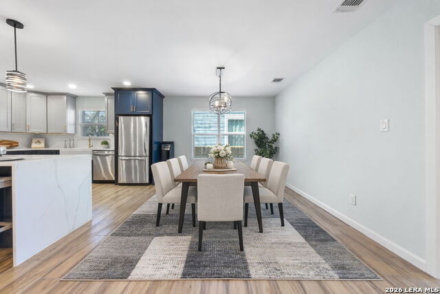 Image 13 of 25 For 414 Devonshire