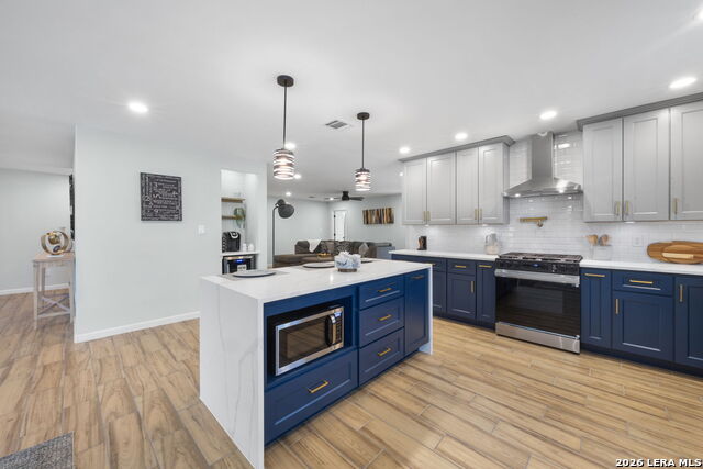 Image 14 of 25 For 414 Devonshire