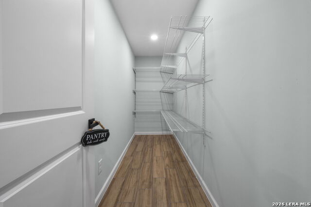 Image 15 of 25 For 414 Devonshire