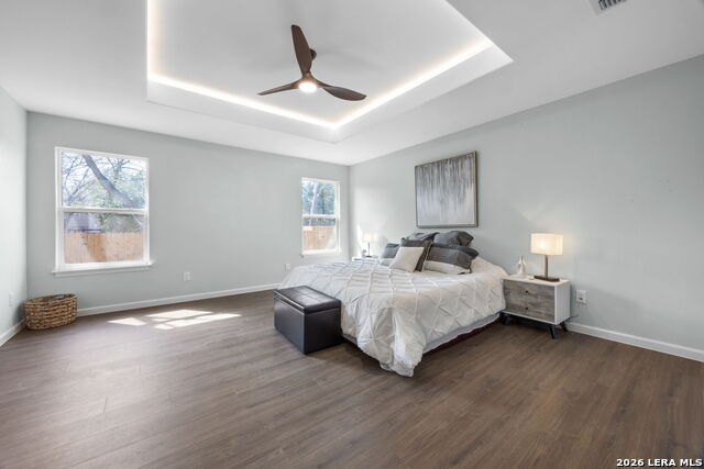 Image 16 of 25 For 414 Devonshire