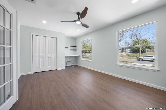 Image 21 of 25 For 414 Devonshire