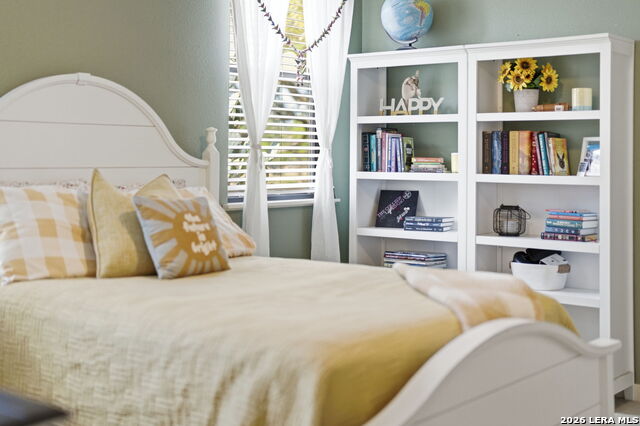 Image 21 of 28 For 27118 Rockwall Pkwy