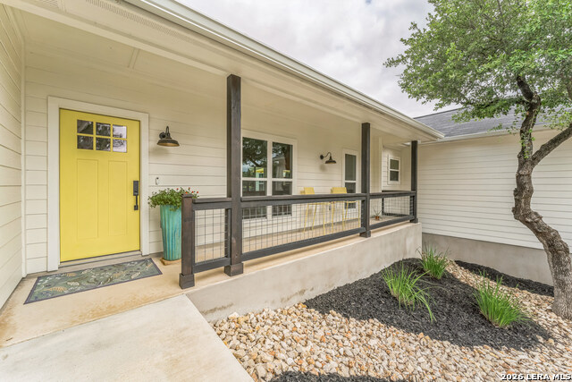 Listing photo id 0 for 1174 Desiree