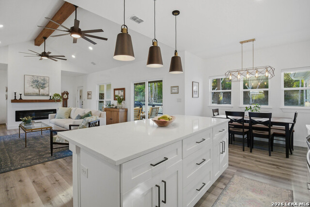 Listing photo id 18 for 1174 Desiree