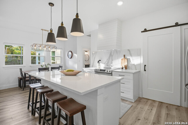 Listing photo id 21 for 1174 Desiree