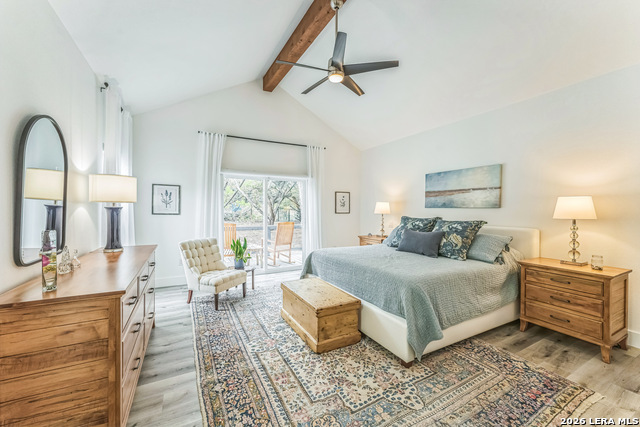 Listing photo id 28 for 1174 Desiree