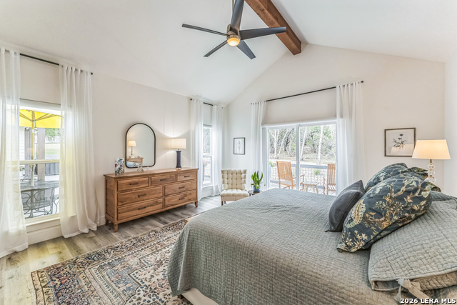 Listing photo id 30 for 1174 Desiree